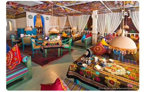 Rajasthani Restaurant Interior, Dhaba Interior, Interior Design Coffee Shop, Restaurant Cafe Design, Interior Design Coffee, Interior Design Cafe, Design Coffee Shop, Indian Cafe, Restaurant Indian