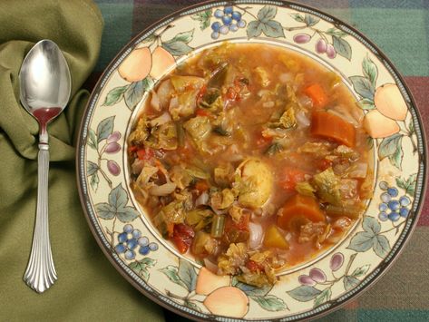 Hortosoupa (Greek Vegetable Soup) Greek Cabbage, Greek Soup, Soup Cabbage, Greek Vegetables, Cheese Salad Recipes, Tahini Recipe, Hearty Vegetable Soup, Honey Bread, Beef Soup Recipes