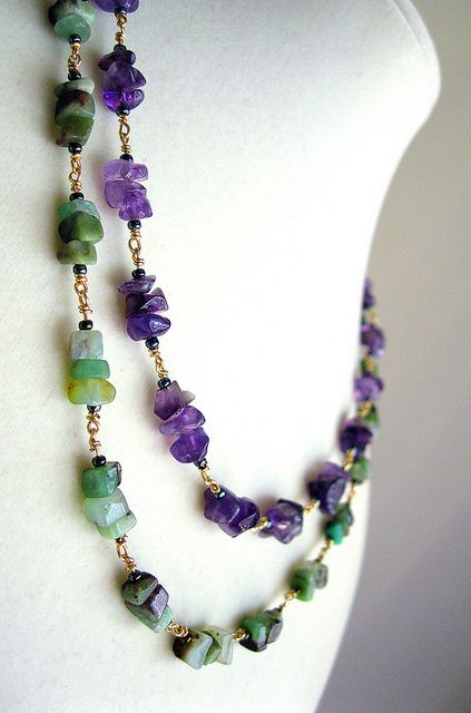 Chinese chrysoprase and amethyst chip necklace by Kick Rox Jewelry, via Flickr Chip Necklace, A Necklace, Bijoux Diy, Purple Fashion, Bead Jewellery, Hand Made Jewelry, Jewelry Patterns, Jewelry Projects, Diy Necklace