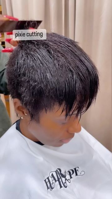 HAIRHYPE_ on Instagram: "@hairhype_" Styling A Pixie Haircut Tutorial, Short Relaxed Hairstyles Pixie Cuts, Super Short Pixie For Black Women, Curly Pixie Cuts Black Women, Pixie Cut Black Hair, Short Hair Pixie Cuts Black Women, Pixie Cuts For Black Women, Black Pixie Haircut, Mushroom Haircut