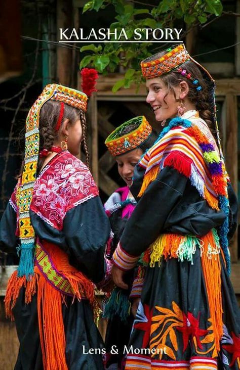 Kalash valley, Chitral Pakistan Vintage, Kalash Valley, Pakistan Art, Mixed People, Pakistani Culture, Khyber Pakhtunkhwa, Mughal Paintings, Asian Outfits, Folk Costume