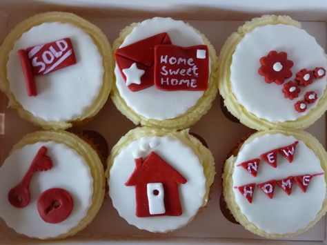 New home cupcakes  http://myguidetohomemade.blogspot.co.uk/ Real Estate Cupcakes, Housewarming Cupcake Ideas, New Home Cupcakes, Real Estate Gifts, House Cake, Cupcake Designs, Cupcake Ideas, Housewarming Party, Ely