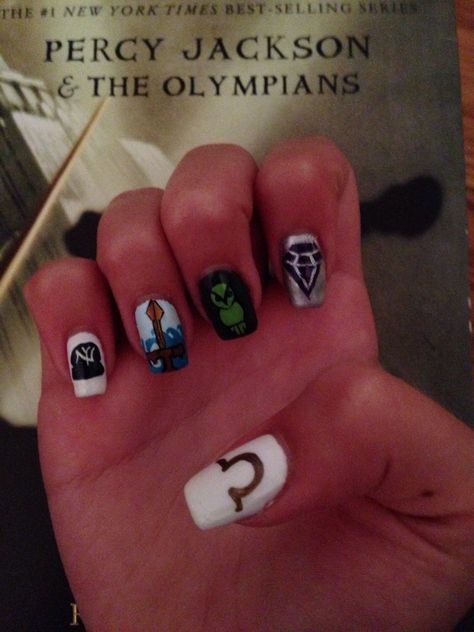 My new Percy Jackson nails!!! The right hand Percy Jackson Nail Art, Percy Jackson Nails Ideas, Percy Jackson Nails Designs, Percy Jackson Nails, Percy Jackson Movie, Harry Potter Nails, Frank Zhang, The Claw, Leo Valdez