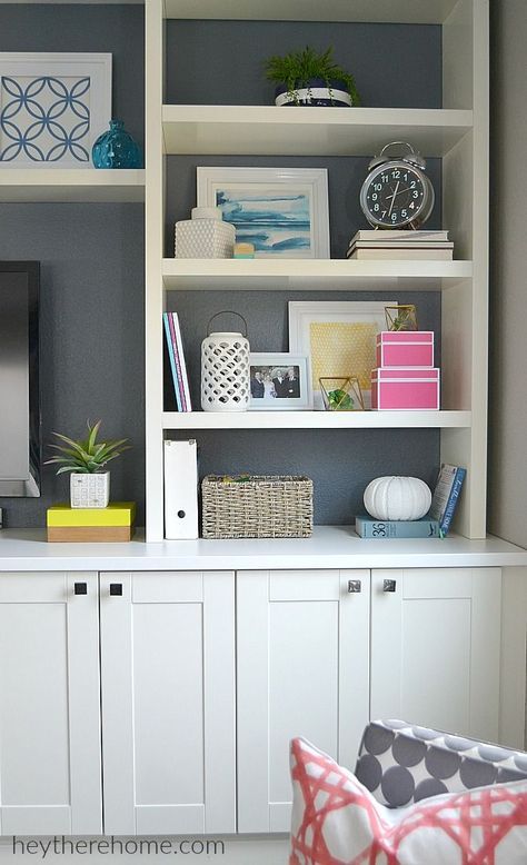 IKEA hack- how to create a built in out of IKEA cabinets and shelves Ikea Mulig, Ikea Built In, Ikea Wall, Ikea Kitchen Cabinets, Ikea Shelves, Diy Ikea Hacks, Ikea Cabinets, Built In Bookcase, Ikea Kitchen