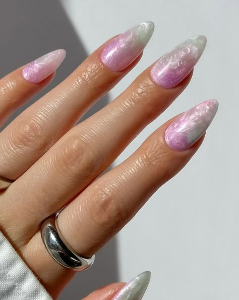 pearl nails 🫧 swipe for tutorial 🫶🏻 using: @gelcare.official south sea pearl, kasumi pearl, lavender pearl & primrose pearl •use code DISSEY to save on your purchase• Inspo: @simlynail 🫶🏻 #pearlnails #pearl #springnails #nailsnailsnails #nailsofinstagram #nailsart #nailinspo #nailstagram #prettynails #gelcare #lemanoir Summer Pearl Nails, Pearl Nails Colorful, Pearlized Nails, Iredesant Pearl Nails, Pearl Nails Purple, Pearl Swirl Nails, Rainbow Pearl Nails, Iridescent Pearl Nails, Lavender Pearl Nails