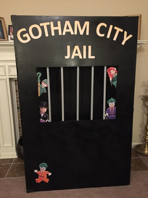 Gotham City Birthday Party, Dc Comics Birthday Party Ideas, Villian Decorations, Superhero And Villain Party Ideas, Super Villain Party, Dc Themed Party, Batman 5th Birthday Party, Dc Party Ideas, Modern Batman Birthday Party