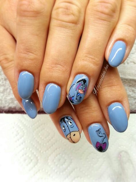 Donkey nail Donkey Nail Art, Eeyore Nail Designs, Eeyore Nails Acrylic, Bluey Cartoon Acrylic Nails, Eeyore Nails Simple, Eeyore Nail Art, Thumper Nail Art, Eeyore Nails, Disney Character Gel Nails