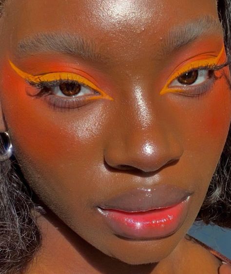 Makeup Looks Unique, Yellow Makeup, Orange Makeup, Swag Makeup, Cool Makeup Looks, Colorful Eye Makeup, Bold Makeup, Photo Makeup, Makeup For Black Women