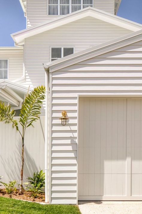 #FridayFacade 🏡 When Toni & Michael Bache (@reno_inspo on Instagram) couldn't find a home they liked, they decided to renovate their duplex with the guidance of Three Birds Renovations Reno School.

To achieve the #moderncoastal look, the couple used our deep shadow Linea™ Weatherboards by James Hardie English House Exterior, Modern Queenslander, Weatherboard Exterior, Coastal Exterior, Weatherboard House, Three Birds Renovations, James Hardie, Small Balcony Design, Modern Farmhouse Exterior