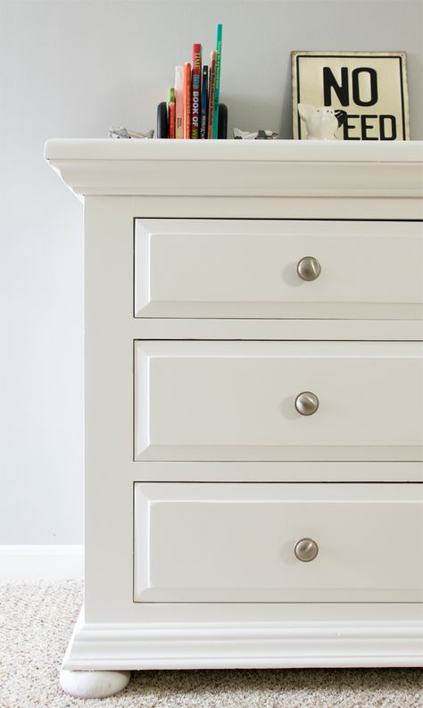 Painted Broyhill Fontana Furniture, Painting Dresser White, Broyhill Fontana Refinished, Updated Dresser, Paint Dresser Diy, Pine Furniture Makeover, Cozumel Beach, Painted Bedroom, Diy Dresser Makeover