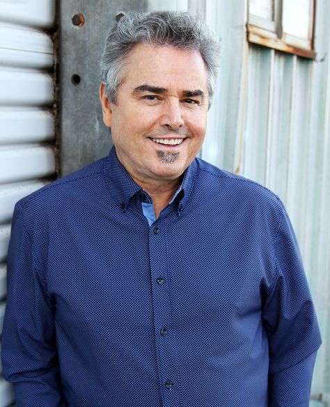 Christopher Knight Was 'Shocked' When Prince Harry and Meghan Markle Sat in His Company's Chairs Christopher Harris, Oprah Interview, Haylie Duff, The Brady Bunch, Brady Bunch, Prince Harry And Meghan Markle, Harry And Meghan Markle, Family Circle, Christopher Knight