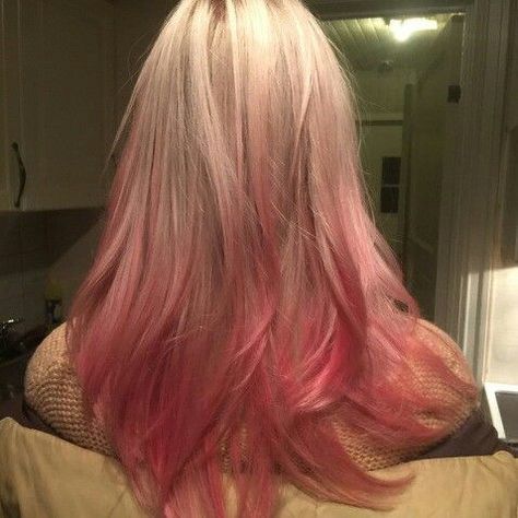 Ombre Hair Dye, Light Blonde Hair Color, Light Blonde Hair, Hair Dye Ideas, Dye Colors, Hair Dye Colors, Dye My Hair, Hair Inspiration Color, Light Blonde