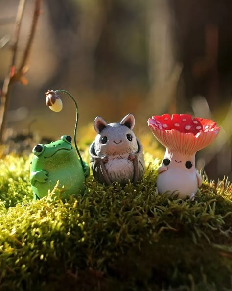 Kind Keepers for you! (@keepersofnature) • Instagram photos and videos Three Characters, Friends Enjoying, Clay Crafts Air Dry, Custom Toys, Polymer Clay Dolls, Pottery Crafts, Clay Art Projects, Forest Friends, Clay Dolls