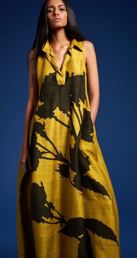 img02 Payal Khandwala, Romantic Dresses, Oversized Fashion, Punjabi Suits, Yellow And Black, Fashion Mode, African Dress, Resort Wear, African Fashion