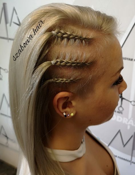 Rep Frizura, Svecane Frizure, Blonde Hair Inspiration, Hair Game, Cute Hairstyles, Hair Inspiration, Braided Hairstyles, Blonde Hair, Ear Cuff