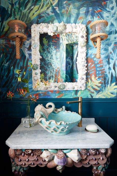 Cozy Beach House Interior, Jersey Beach, Eclectic Maximalism, New Jersey Beaches, Mermaid Bathroom, Art Coquillage, Boho Decoration, Mermaid Room, Shell Mirror