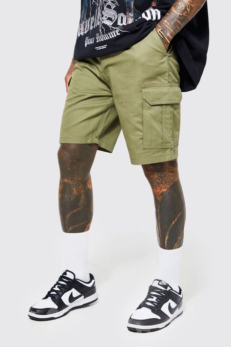 Cargo Shorts Men Outfits, Green Shorts Outfit, Festival Outfits Men, Khaki Cargo Shorts, Latest Clothes For Men, Mens Shorts Outfits, Lunch Date, Hiking Shorts, Outfit Grid