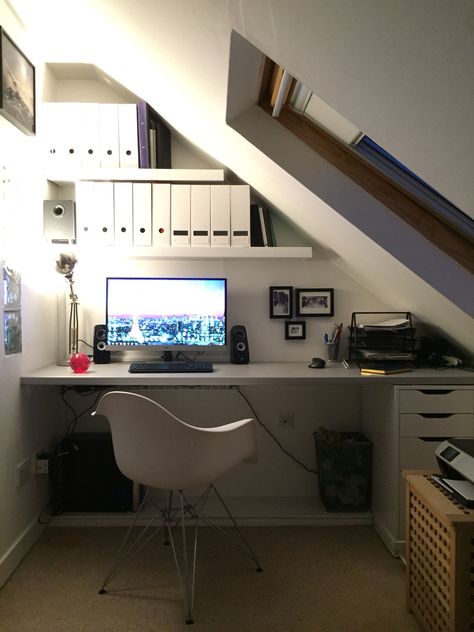 Small Loft Conversion Office, Small Home Office Attic, Desk Under Sloping Roof, Desk In Attic Space, Home Office Under Eaves, Office In Eaves, Loft Study Room, Attic Desk Sloped Ceiling, Attic Bedroom Office Combo