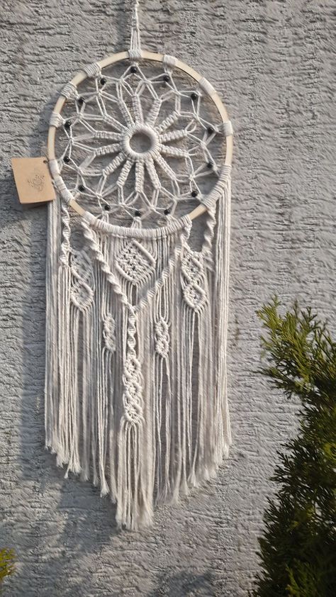 Atrapasueños Diy, Dream Catcher Patterns, Pola Macrame, Free Macrame Patterns, Macrame Mandala, Macrame Rings, Macrame Dream Catcher, Dream Catcher Craft, Macrame Wall Hanging Diy