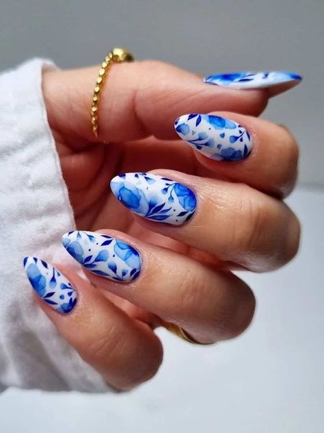 Nail Art Bleu, Water Color Nails, Nagellack Trends, Spring Nail Trends, Casual Nails, Elegant Nails, Nail Designs Spring, Floral Nails, Chic Nails