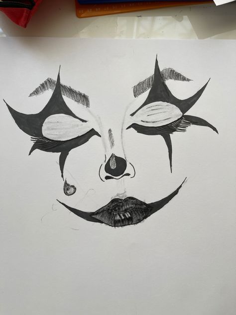 Depiction of a sad clown with a tear falling down her chin Halloween Drawings People, Pretty Clown Drawing, Cute But Scary Drawings, Small Clown Drawing, Clown Face Drawing Easy, How To Draw A Clown, Scary Things To Draw For Beginners, Scary Drawing Ideas Creepy Easy, Scary Smile Drawing