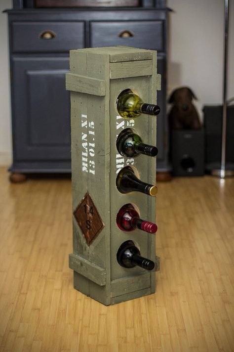 Military Bar, Diy Wood Crate, Wood Crate Furniture, Military Box, Pallet Wine, Military Decor, Decoration Restaurant, Wood Wine Racks, Crate Furniture