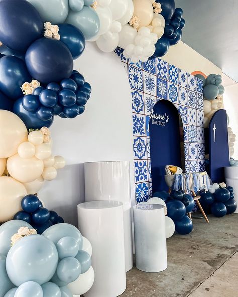 Bautizo: Talavera Edition 🔹 New Backdrop now Available! Check out this Joint Bautizo/1st Birthday setup! We love our new Talavera Backdrop & this color wave! #balloongarland #talavera #balloondecoration #bautizo #firstbirthday #eventplanner #eventstylist #balloonartist Clase Azul Party Theme, Talavera Balloon Garland, Talavera Blue And White, Clase Azul Theme Party, Royal Blue Baby Shower Ideas, Talavera Quinceanera, Talavera Party Ideas, Blue Talavera Wedding, Talavera Backdrop