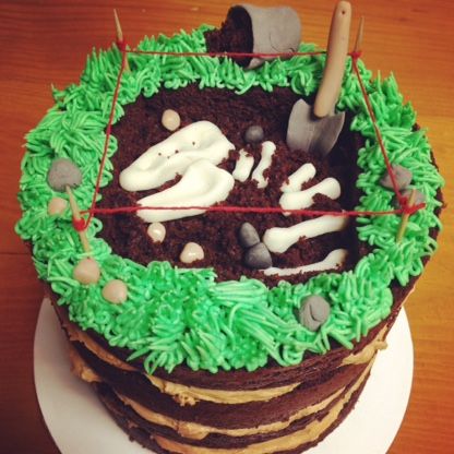 Archaeology Dig Cake #archaeology #cake #soil #layers #dinosaur #bones #dig #birthday #SomethingSweetTX Arch Cake, Archaeology Dig, Geek Party, Dino Cake, Dinosaur Themed Birthday Party, Themed Food, Dinosaur Cake, Kids Cakes, Soil Layers