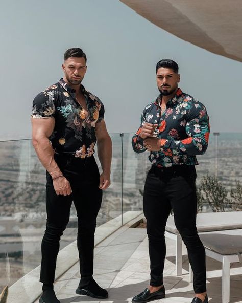 Alessandro Cavagnola 🧸 on Instagram: "Are you ready for summer time? #tbt Total outfit @fathersons_ Also,today first episode on my YouTube channel,with @andreideiu_ insane chest workout plus special fruit tips 🍍🤣" Insane Chest Workout, Summer Wear Men, Trendy Fits, If You Want Something, Big Guys, Dapper Men, Mens Fashion Streetwear, Big Guy, Chest Workout