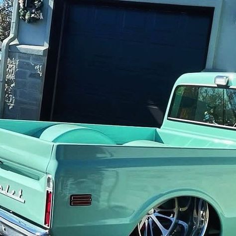 @tcd_motorsports on Instagram: "🙌 @velozgz   …….  #musclecar #hotrod #restomod #bagged #slammed #ls #streettruck #trucksofinstagram #squarebody #c10nation #c10talk #chevy #patina #protouring #truck #twinturbo #c10vatos #classictruck #c10" C10 Chevy Truck 73-87, Trucks Chevy, Dropped Trucks, C10 Chevy Truck, Custom Chevy Trucks, Classic Truck, Chevy C10, Square Body, Pro Touring