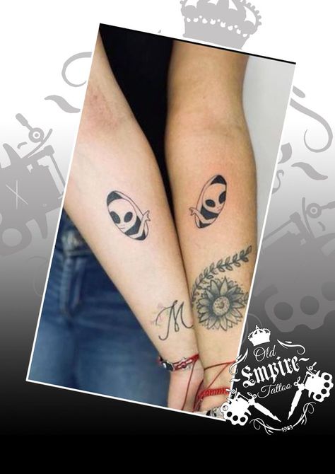 Matching alien tattoos for these lovely clients 🖤👾👩‍🚀 #matchingtattoos #alientattoo #ufos #bestfriendtattoos #outofthisworld #smalltattoos #oldempiretattoostudio #salfordoriginal #manchester #tattooartist #tattoodesign #tattooideas #tattoolife #tattooart Matching Alien Tattoos, Alien Tattoos, Alien Love, Empire Tattoo, Alien Tattoo, Love Tattoo, Best Friend Tattoos, Matching Tattoos, Love Tattoos