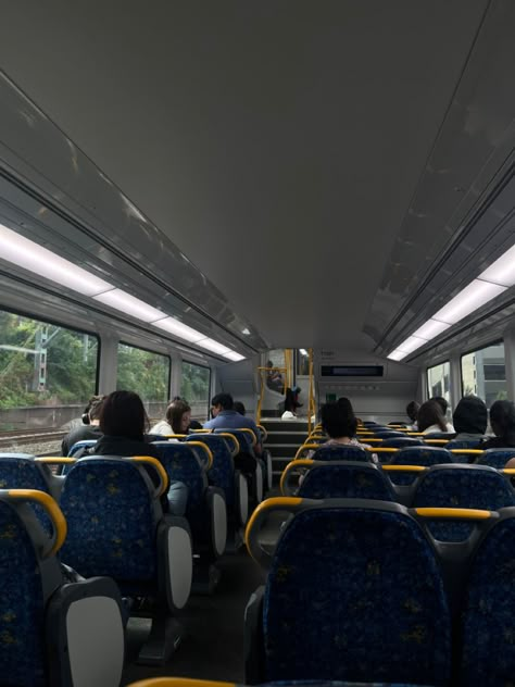 Sydney Train Aesthetic, Australia Student Life, Australian Passport Aesthetic, Islamic Manifestation, Romancing School, Sydney Australia Aesthetic, Sydney Trains, Sydney Aesthetic, Australia School