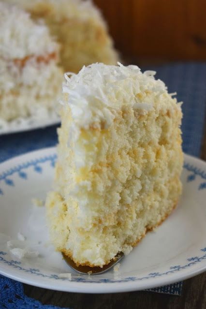 Estelle's: SOUR CREAM COCONUT CAKE...PERECT FOR THE HOLIDAYS Sour Cream Coconut Cake, Coconut Layer Cake, Coconut Cake Recipe, Sour Cream Cake, Layer Cake Recipes, Holiday Favorite Recipes, Cake Mix Recipes, Coconut Cake, Butter Cake