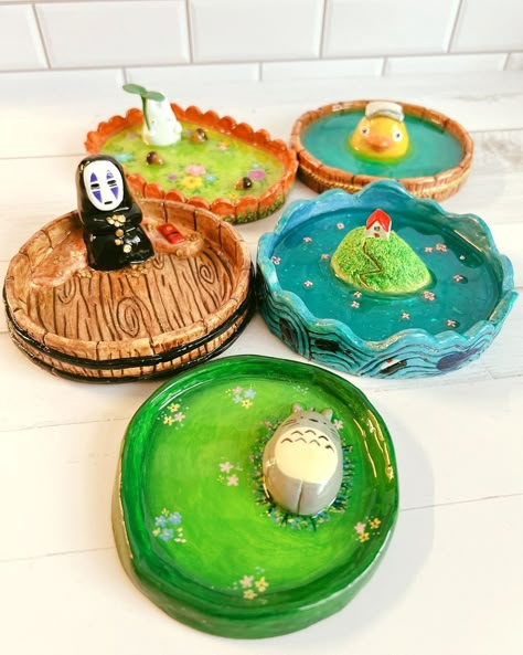 The Sunnyside Nook | And here they are! My one-of-a-kind ghibli trinket dishes that will be available in my shop on June 14 1pm! Do you know them all? 😁 And… | Instagram Studio Ghibli Fan Art, Studio Ghibli Crafts, Clay Plates, Diy Air Dry Clay, Air Dry Clay Projects, Clay Diy Projects, Get Back On Track, Clay Crafts Air Dry, Cute Polymer Clay