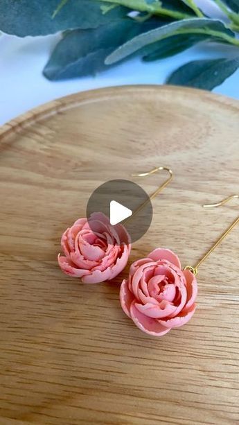 Handmade polymer clay earrings & accessories on Instagram: "Relax and make peonies with me. #peonies #flowers #makewithme #processvideo #howto #polymerclayartist #earrings" Clay Peony Tutorial, Peony Polymer Clay Flower Tutorial, Polymer Clay Peony, Polymer Clay Earrings Photoshoot, How To Make Polymer Clay Flower Earrings, Flower Polymer Clay Tutorial, Making Clay Flowers, Easy Clay Earring Designs, Polymer Clay Flowers Earrings