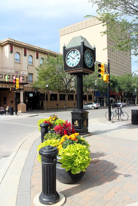 Birks Street Clock, Historic Downtown Saskatoon, Saskatchewan, Canada Saskatoon Aesthetic, Saskatoon Jam, Canada Streets, Saskatoon Serviceberry, Moosejaw Saskatchewan, Saskatoon Saskatchewan, Toronto Streetcar, Downtown Beautification, Saskatchewan Canada