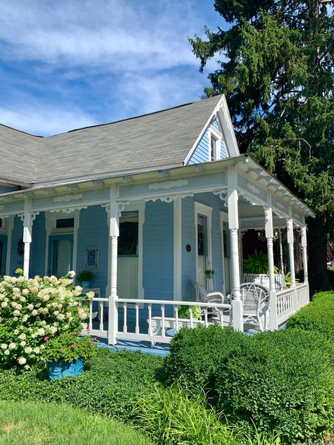 Cottagecore Aesthetic House, North Carolina Beach House, Light Blue Houses, Cottagecore Interior, Blue Beach House, 90s House, Cottage Core Home, Cottagecore House, Cottage Core House