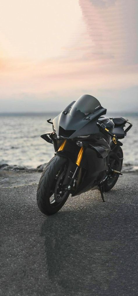 Yamaha R1 Wallpapers, Motor Wallpaper, Yamaha Yzf R, Capri Italia, Bike Wallpaper, Super Bike, Cafe Bike, Motor Cycle, Sport Motorcycle