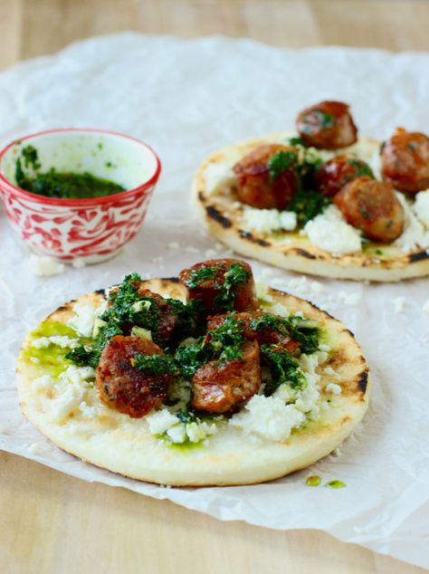 Columbian Recipes, Cola Recipe, Arepas Recipe, Colombian Recipes, How To Cook Chorizo, Latin American Food, Colombian Food, Chimichurri Sauce, Shrimp Cocktail