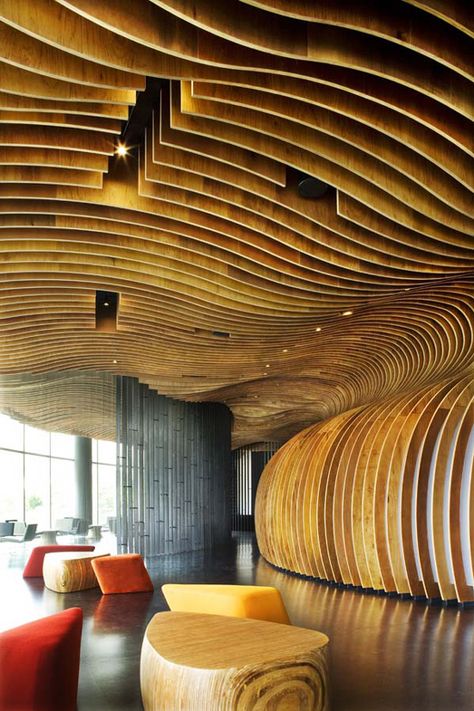 genexis theater, fusionopolis by ARUP/WOHA Acoustic Architecture, Plafond Design, Parametric Design, Curved Walls, Theatre Design, Principles Of Design, Elements Of Design, Curved Lines, Wooden Slats