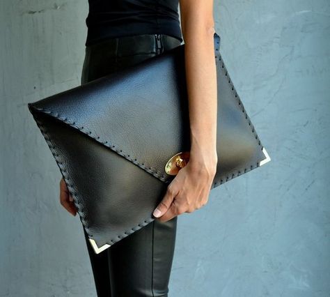 Black Leather Clutch Bag Black Symmetria Clutch Leather - Etsy Felt Handbags, Handbag Inspiration, Handbag Design, Leather Laptop Case, Envelope Purse, Funky Style, Leather Ideas, Black Leather Clutch, Leather Envelope