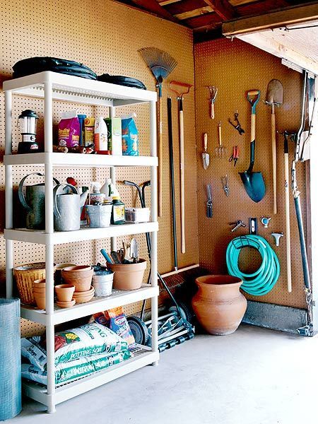 Garage Organization Garden Tools, Pegboard Garage Wall, Pegboard Garage, Garage Storage Inspiration, Basement Organization, Shed Organization, Garage Storage Solutions, Garage Organize, Garage Shed