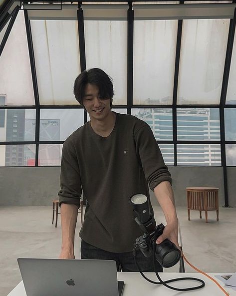 Hot Nerdy Guy, Male Architect, Josh Chen, Nerdy Guys, Elevator Pitch, Brother From Another Mother, Architecture Life, Scott Lang, Instagram Creative Ideas