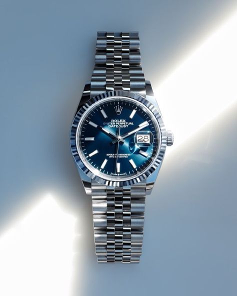 Timeless comfort. The @Rolex Datejust 36 in Oystersteel and white gold, with a bright blue dial and Jubilee bracelet, offers optimal legibility of the date thanks to its Cyclops lens. This emblematic Rolex feature, introduced in 1953, bears witness to life’s most precious moments. #Rolex #Datejust #OfficialRolexRetailer #SheibanJewelers #Cleveland Mont Blanc Watches, Rolex Blue, Shinola Watch, Tudor Watches, Rolex Watches Women, Rolex Women, Movado Watch, Breitling Watches, New Rolex