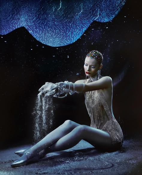 Pisces Photoshoot, Editorial Aesthetic, Elizaveta Porodina, Goddess Of The Night, Creative Shoots, Model Magazine, Dreamy Photography, Muse Art, Magazine Editorial