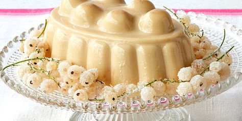 The Great British Baking Show, Almond Crunch, Jello Salads, Great British Baking Show, British Baking Show, Pudding Mousse, Martha Stewart Recipes, Gelatin Dessert, Jello Mold