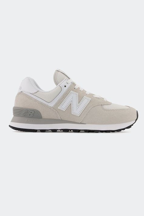 Nb Sneakers Women, New Balance Outfit 574 Women, New Balance 574 V2, Bew Balance Shoes, New Balance Shoes Neutral, Neutral New Balance Shoes, Comfortable Sneakers Women, New Balance 574 Platform Outfit, Classic Sneakers Women