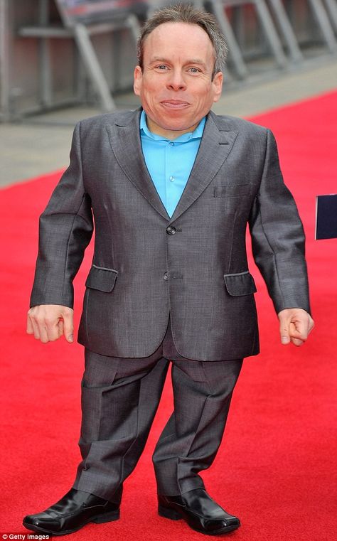 He's back! Warwick Davis has been announced as the newest cast-member to join Star Wars Episode VII Warwick Davis, Episode Vii, Star Wars Movie, New Star Wars, Star Wars Episodes, Film Stills, The Cast, Celebrities Male, Family Gathering