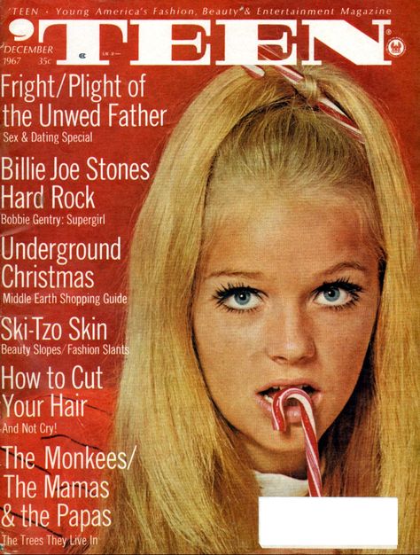 Groovy Hairstyles, 60s Magazine, Vintage Vogue Covers, Teen Magazine, Vogue Covers, Old Magazines, Photo Wall Collage, Polly Pocket, Vintage Magazines