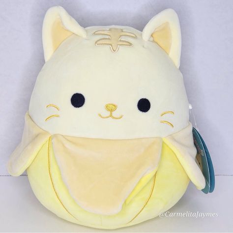 Brand New With Tags Katinka- Banana Cat Official Squishmallow By Kelly Toy Squad - Crossover Squad Series 2 Collector Number - Squishdate - Year - 2024 Size - 8 Inch Bio - Appearance - Everything In My Closet Bogo 50% Off Listed Prices All Jewelry Priced $25 & Under Are 2/$30 Free Shipping On Orders Over $75 Ships In Beautiful Box W Care Free Gifts With Every Order!! Free Squishmallow Gifts With Every Squishmallow Order!!! The Bigger The Order, The Bigger The Gift Get $10 Off Your 1st Order When Cole Squishmallow, Stuff Animals Cute, Squishmallow On Bed, Cute Stuff On Amazon, Squish Mellows Big, Squishmallows Art, Rare Squishmallows Aesthetic, Cute Aesthetic Things To Buy, Jumbo Squishmallows